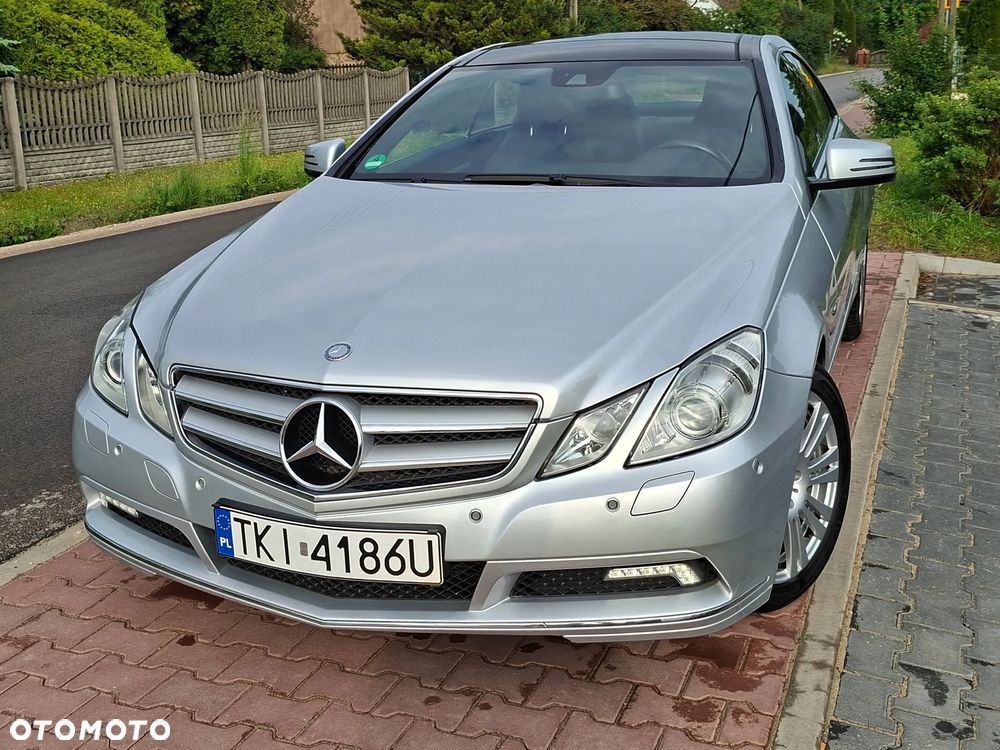 Mercedes-Benz Klasa E 200 CGI BlueEFFICIENCY Automatik Avantgarde - 4