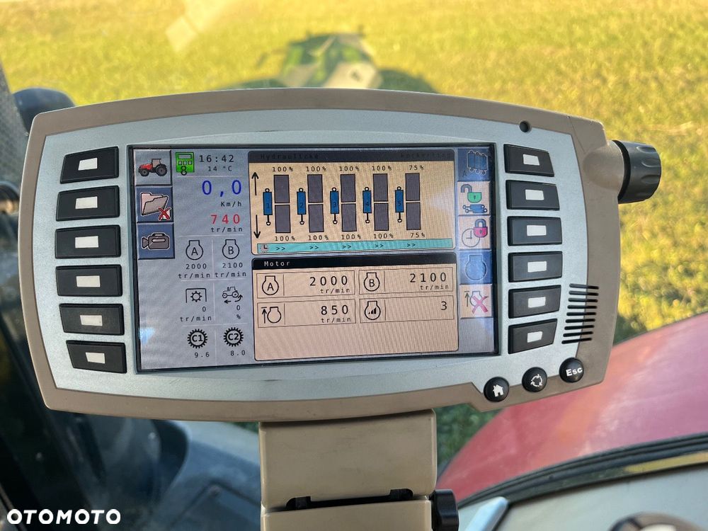 Massey Ferguson 8737 4X4 - 21