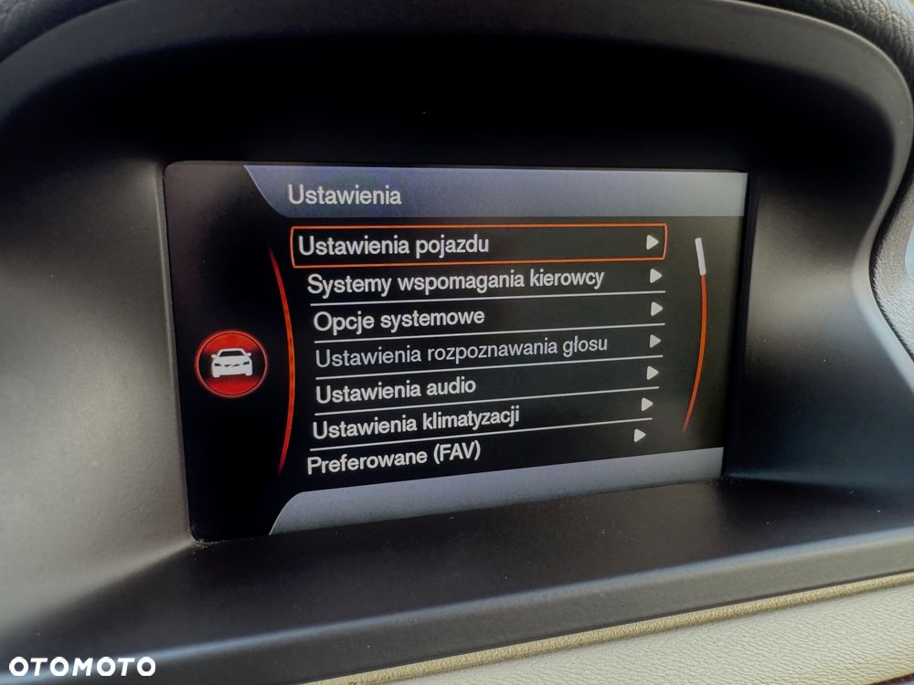 Volvo XC 70 - 10