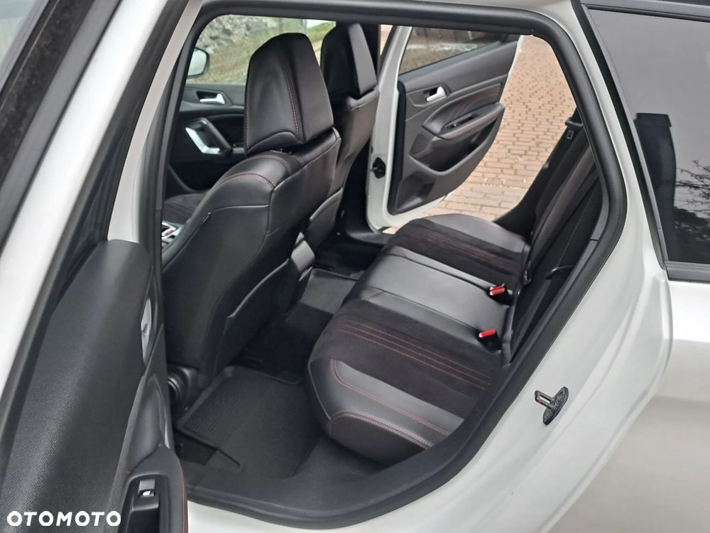 Peugeot 308 BlueHDi FAP 130 EAT8 Stop & Start GT Pack - 20