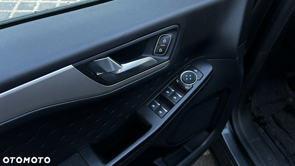 Ford Kuga - 20