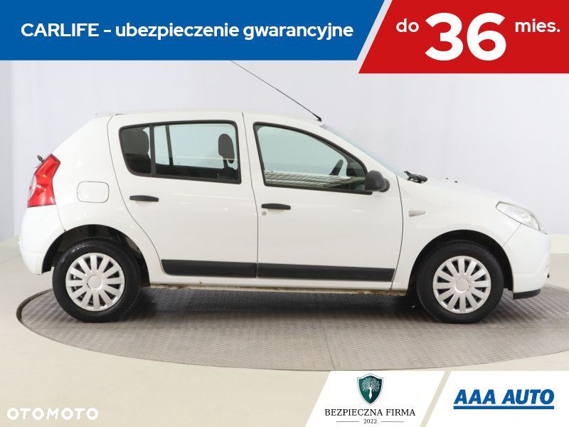 Dacia Sandero - 8