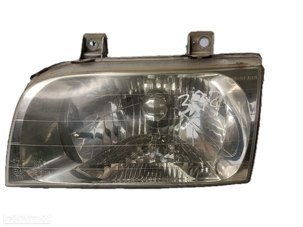 Farol Esq Kia Sportage (K00) - 1