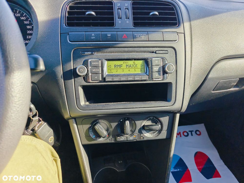 Volkswagen Polo 1.2 Comfortline - 22