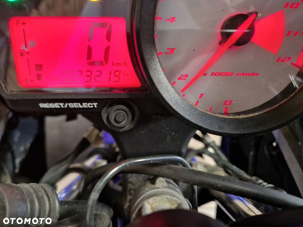 Yamaha YZF - 5