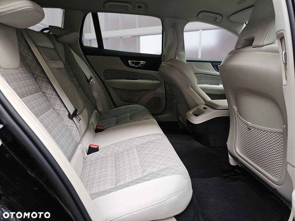 Volvo V60 - 12