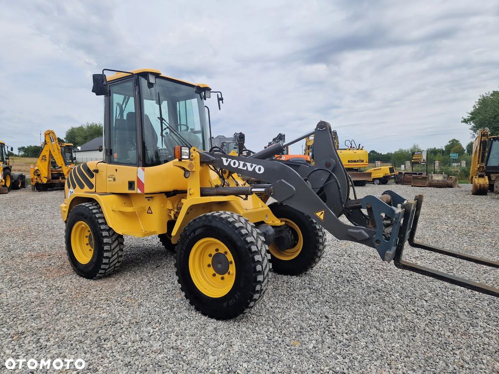 Volvo L30B - 10