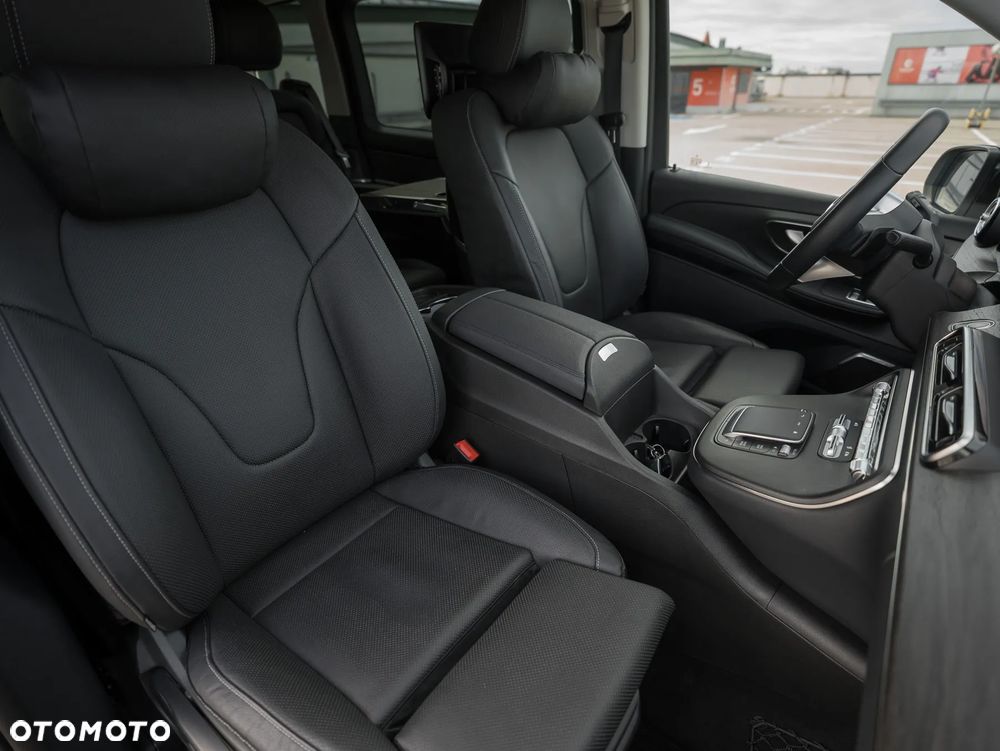 Mercedes-Benz Klasa V 250 d 4-Matic 9G-Tronic Exclusive (długi) - 29