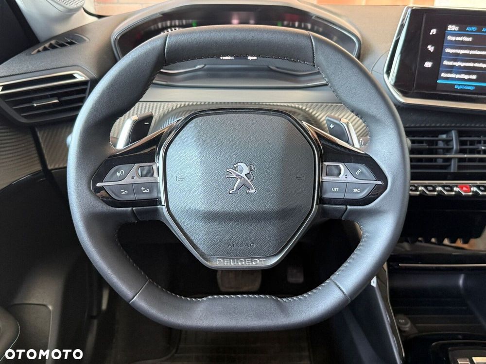 Peugeot 208 - 19