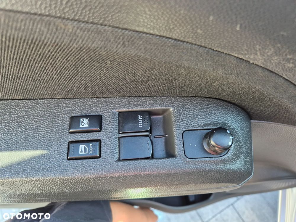 Suzuki Splash - 25
