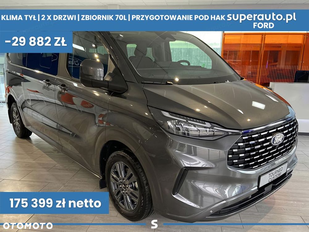 Ford Tourneo Custom - 1