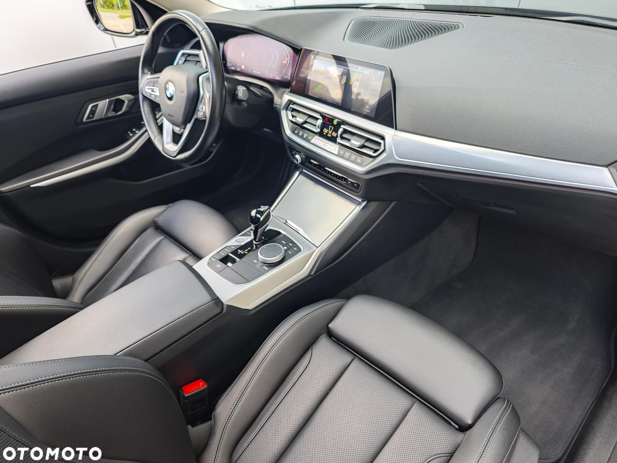 BMW Seria 3 320d xDrive Luxury Line - 23