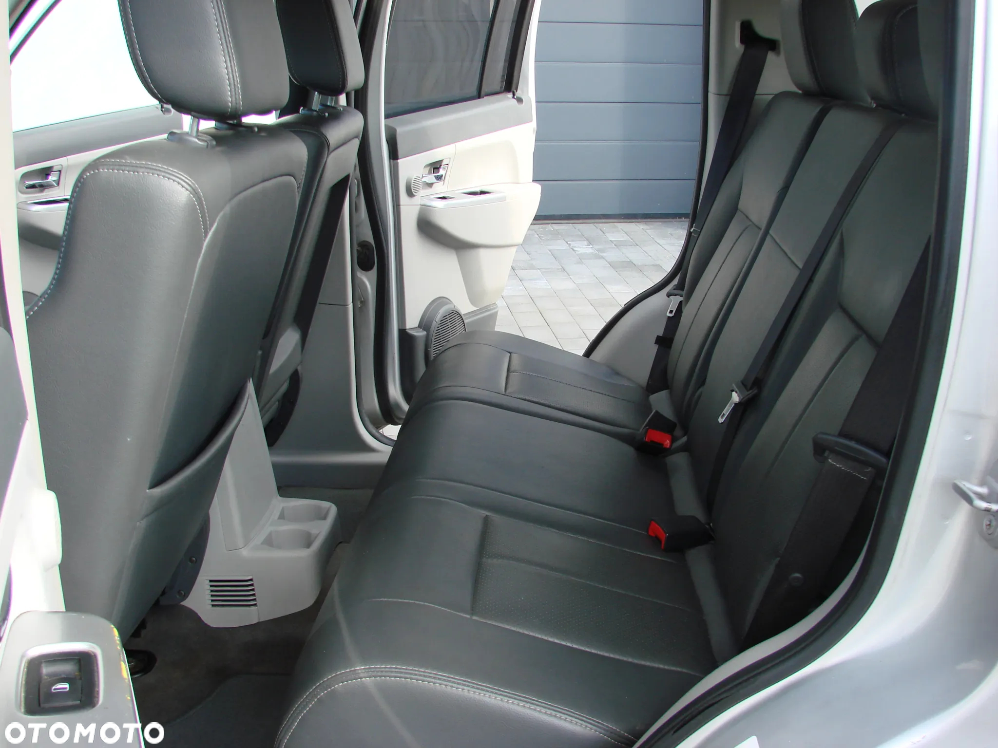 Jeep Cherokee - 22