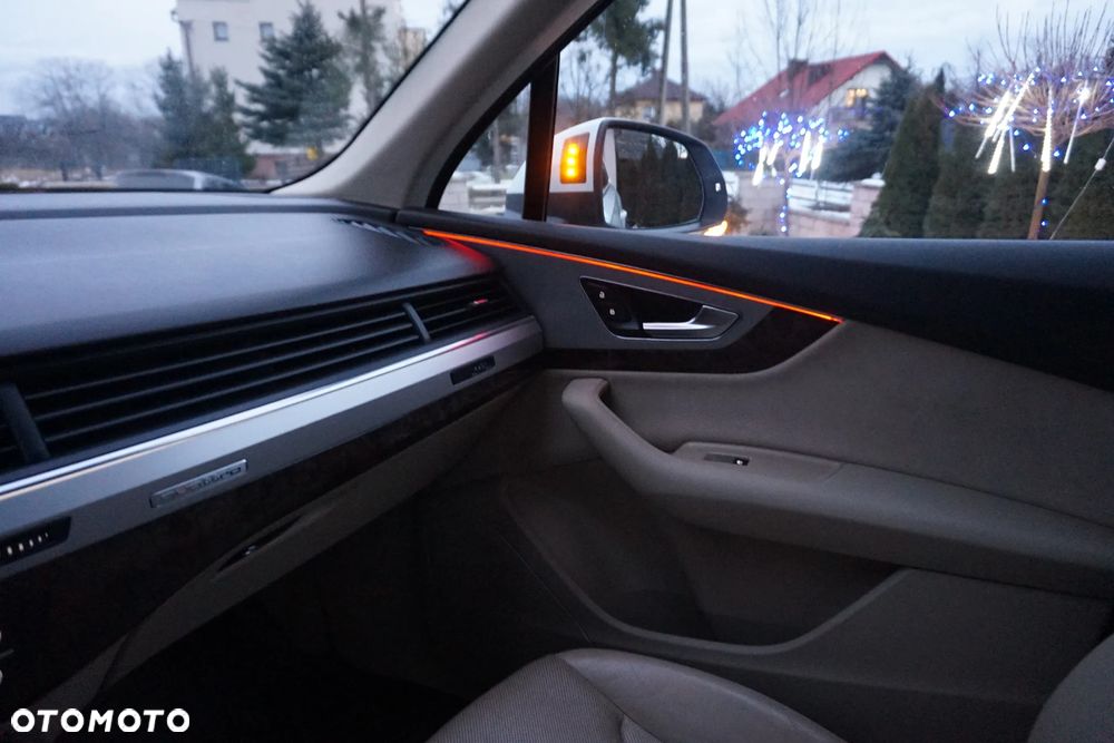 Audi Q7 - 37