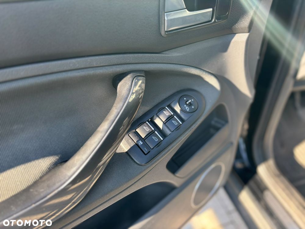 Ford Kuga 2.0 TDCi 4WD Trend - 14