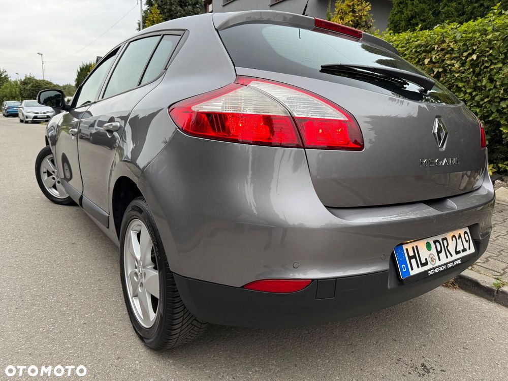 Renault Megane 1.6 16V 110 Dynamique - 11