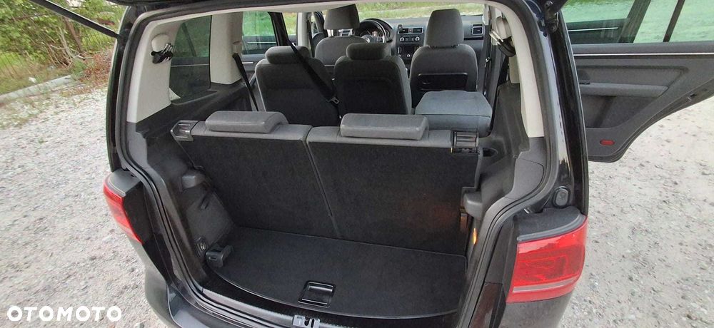 Volkswagen Touran - 6