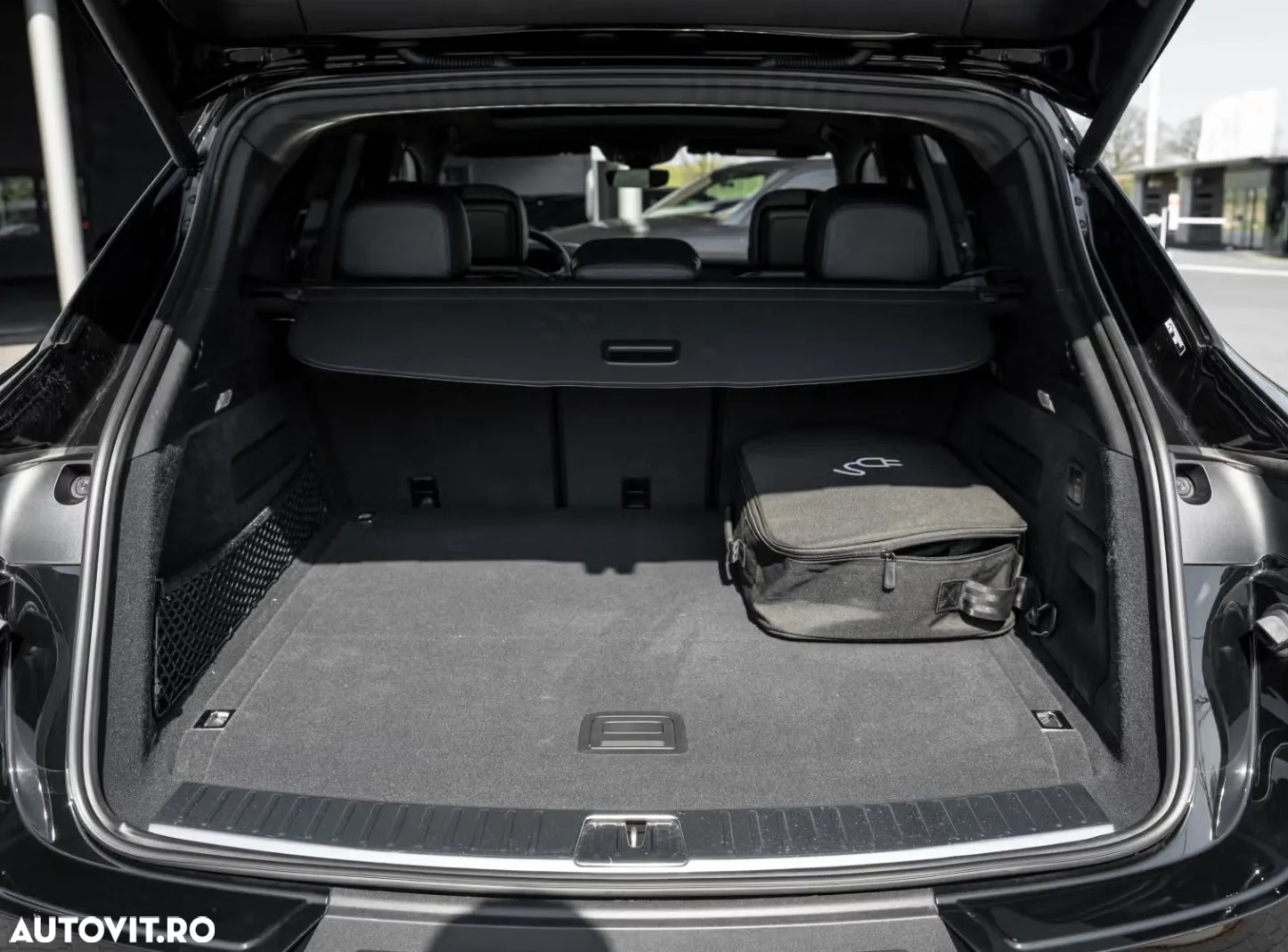 Porsche Cayenne - 10