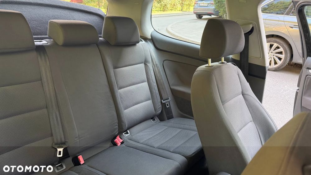 Volkswagen Golf 1.6 FSI Comfortline - 9