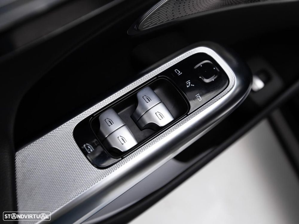 Mercedes-Benz E 300 de - 17