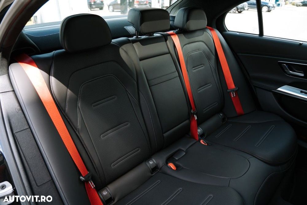 Mercedes-Benz E - 25