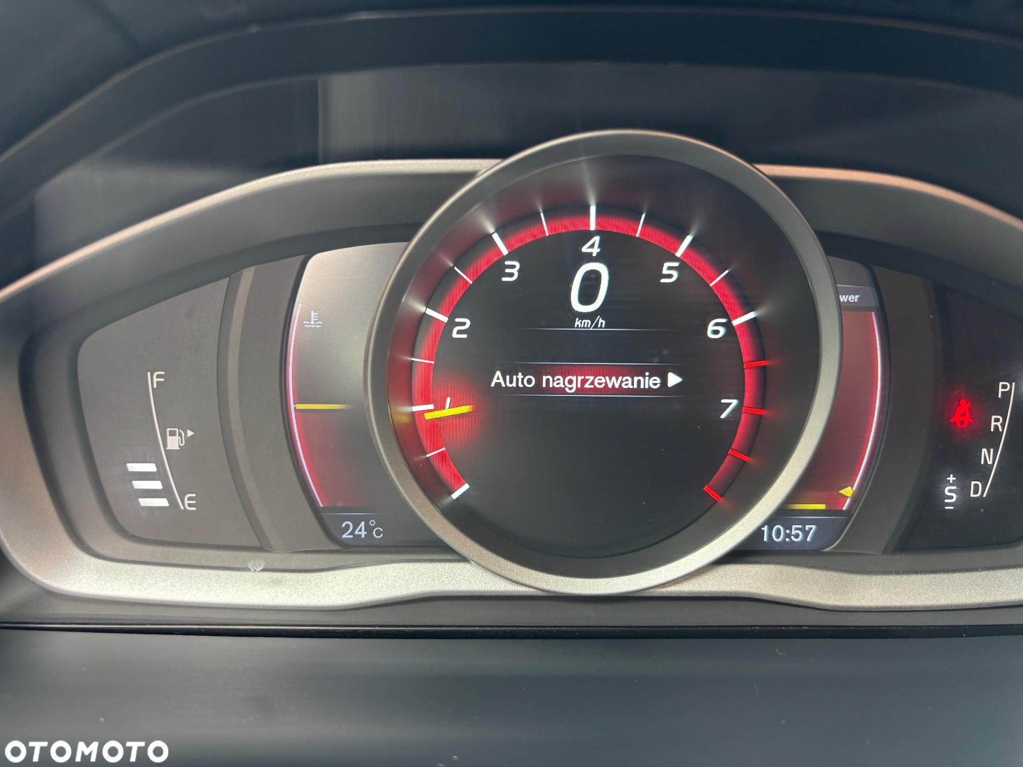Volvo V60 T5 Drive-E Dynamic Edition (Momentum) - 27