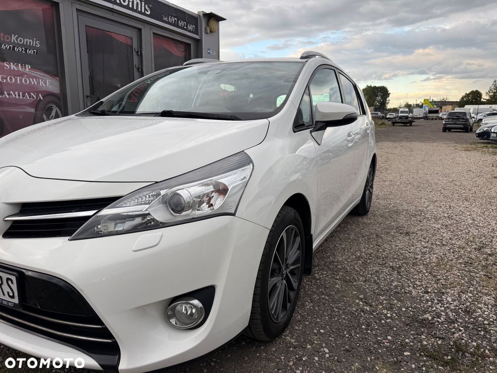 Toyota Verso - 10