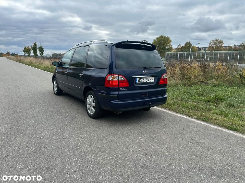 Ford Galaxy - 3