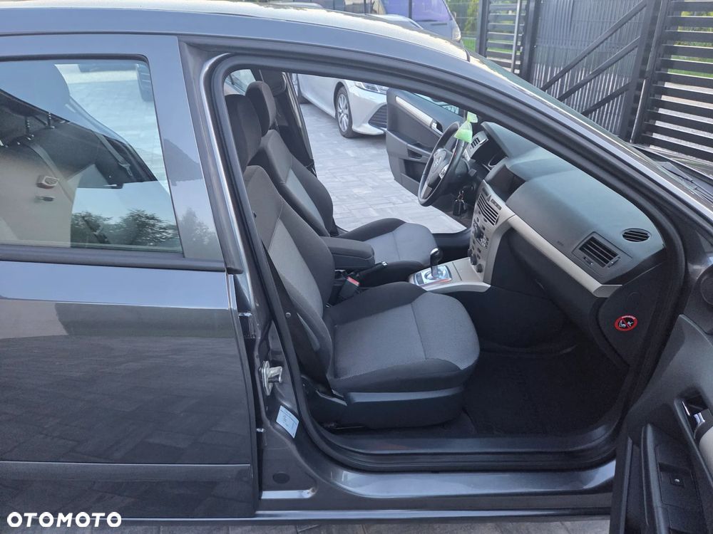 Opel Astra 1.6 Automatik Design Edition - 15