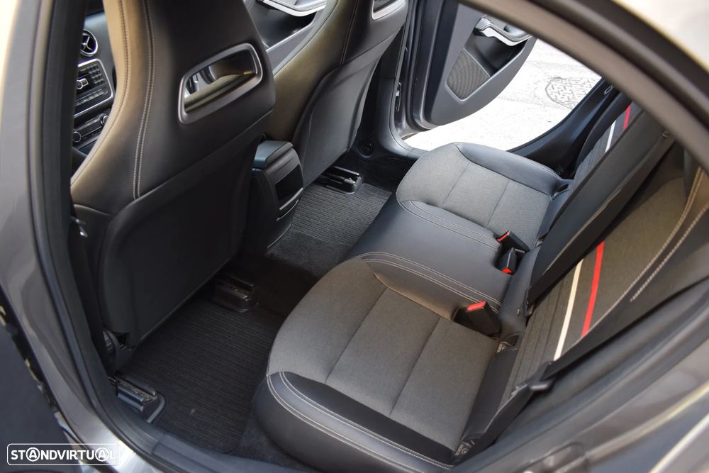 Mercedes-Benz A 180 CDI 7G-DCT Urban - 10
