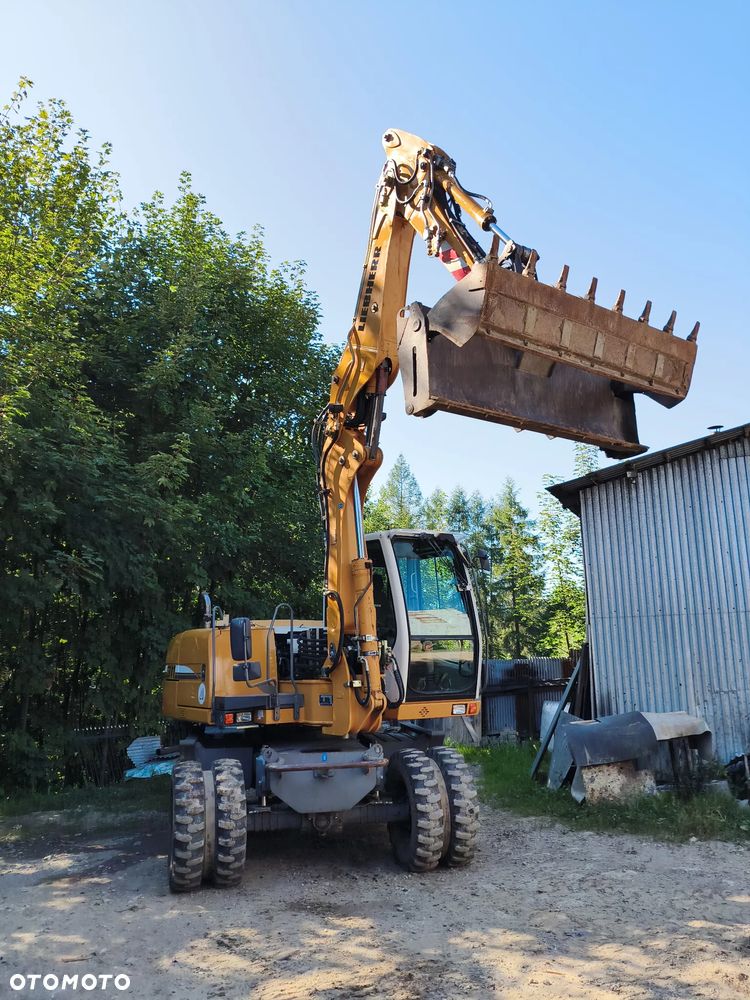 Liebherr A311 - 9