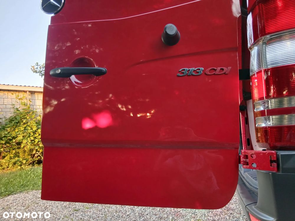 Mercedes-Benz Sprinter - 20