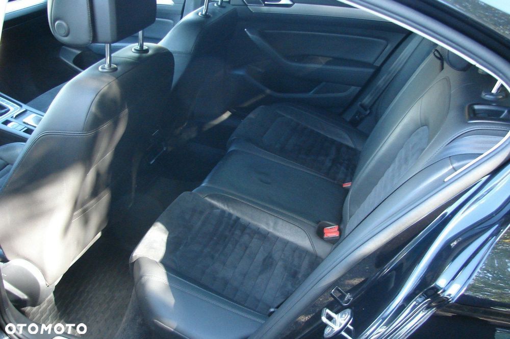 Volkswagen Passat - 8