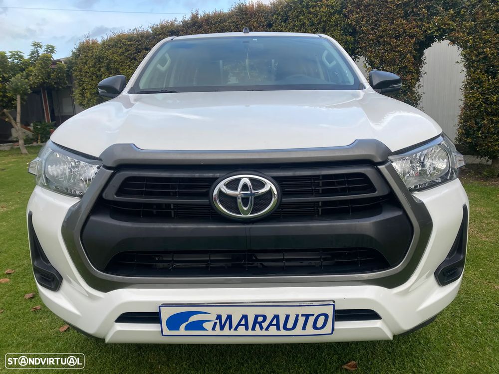Toyota Hilux 2.4D 4WD CD IVA Dedutivel - 3