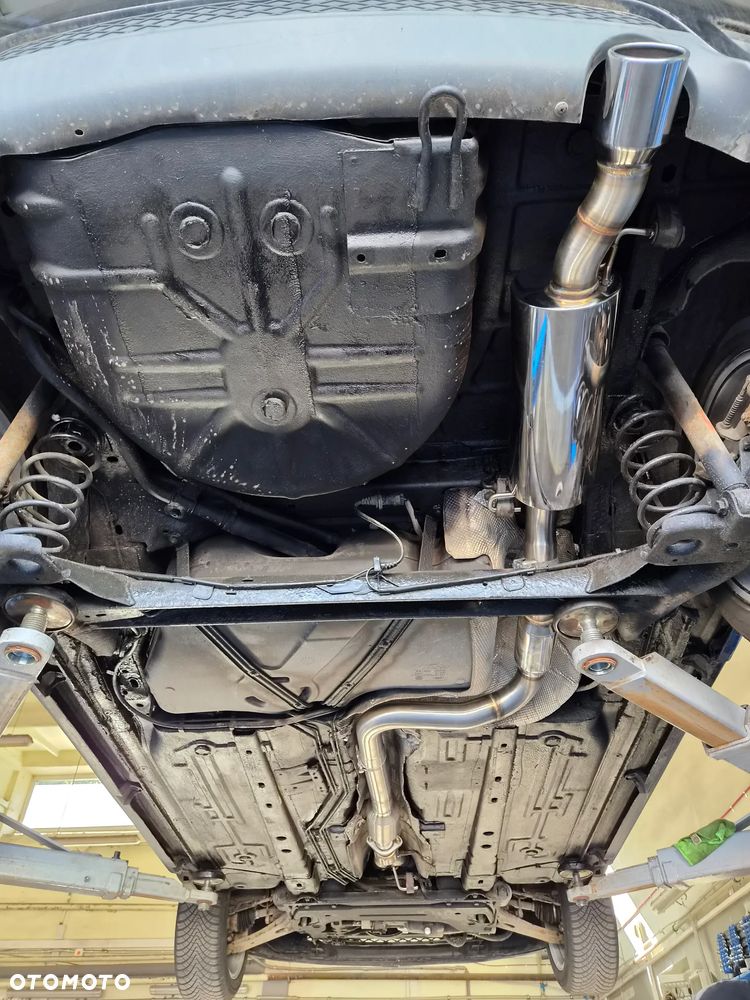 Ford Fiesta 2.0 ST - 15