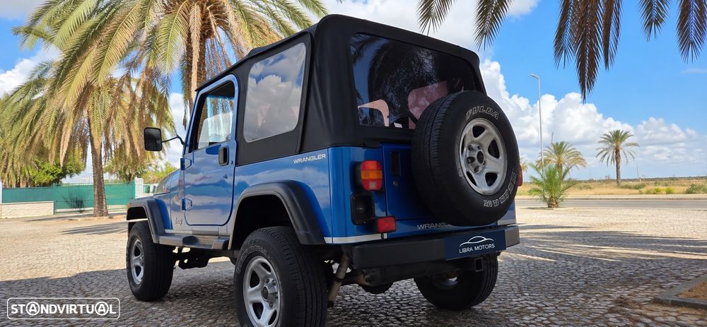 Jeep Wrangler 2.5 Sport Soft Top - 10