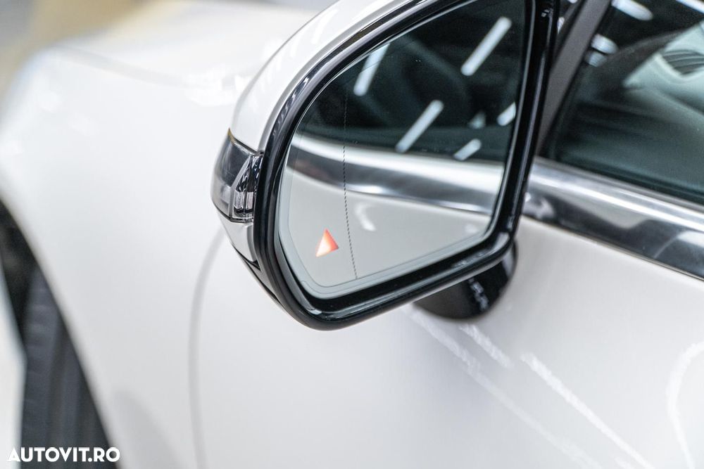 Mercedes-Benz E 300 Coupe Aut. - 29