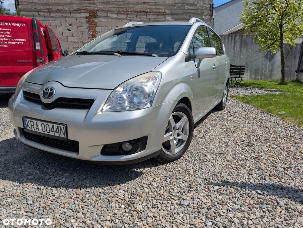 Toyota Corolla Verso 1.8 Premium + - 1