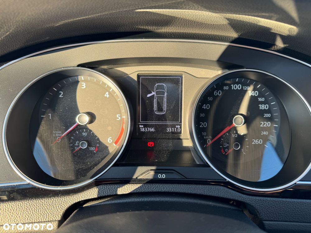 Volkswagen Passat Variant 2.0 TDI SCR DSG 4Motion Elegance - 37