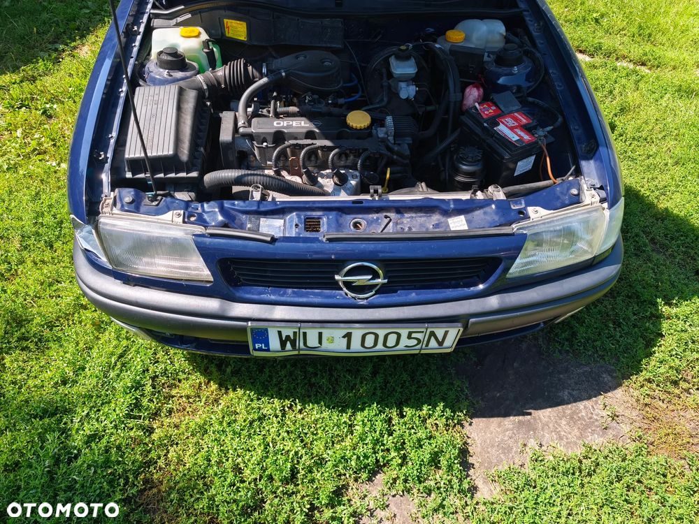 Opel Astra 1.6 - 23