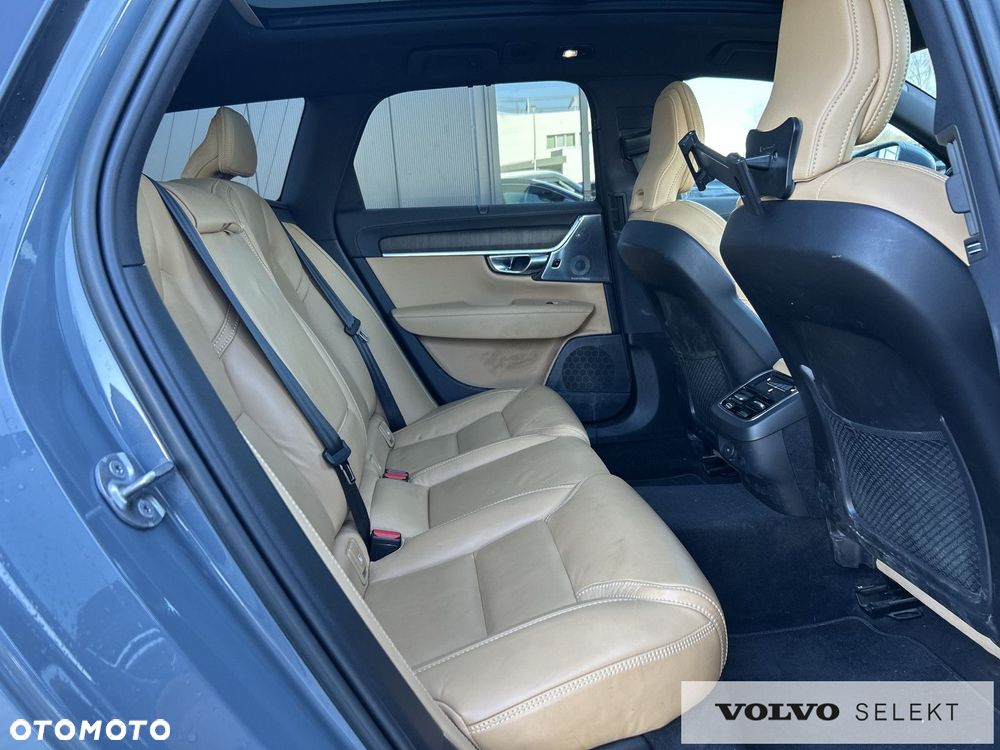 Volvo V90 - 32