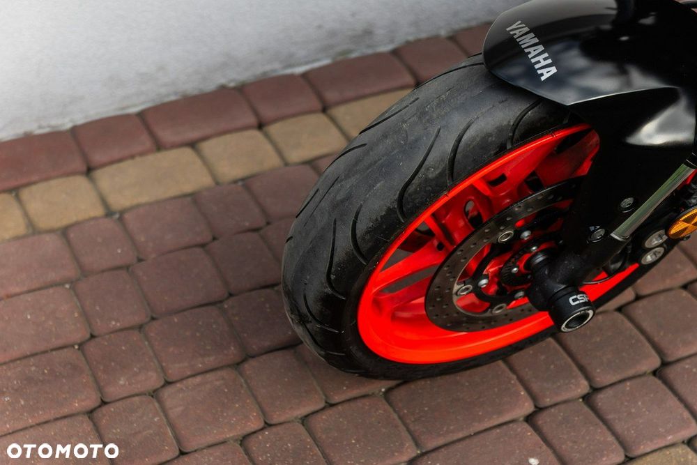 Yamaha MT - 7