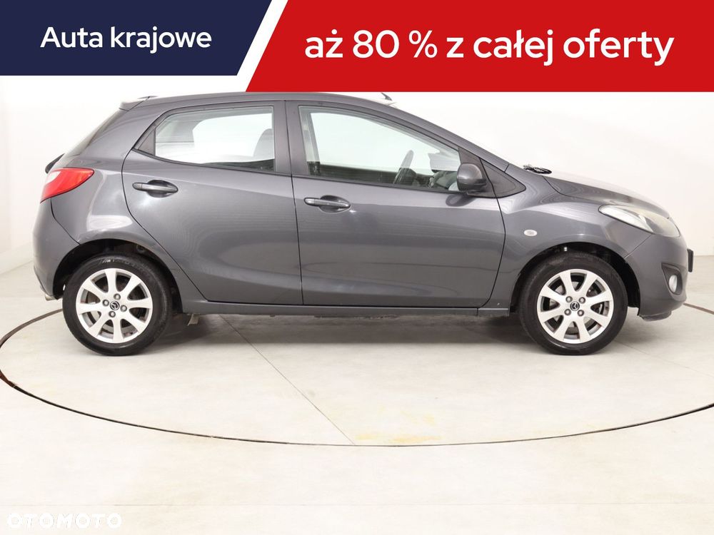 Mazda 2 - 8
