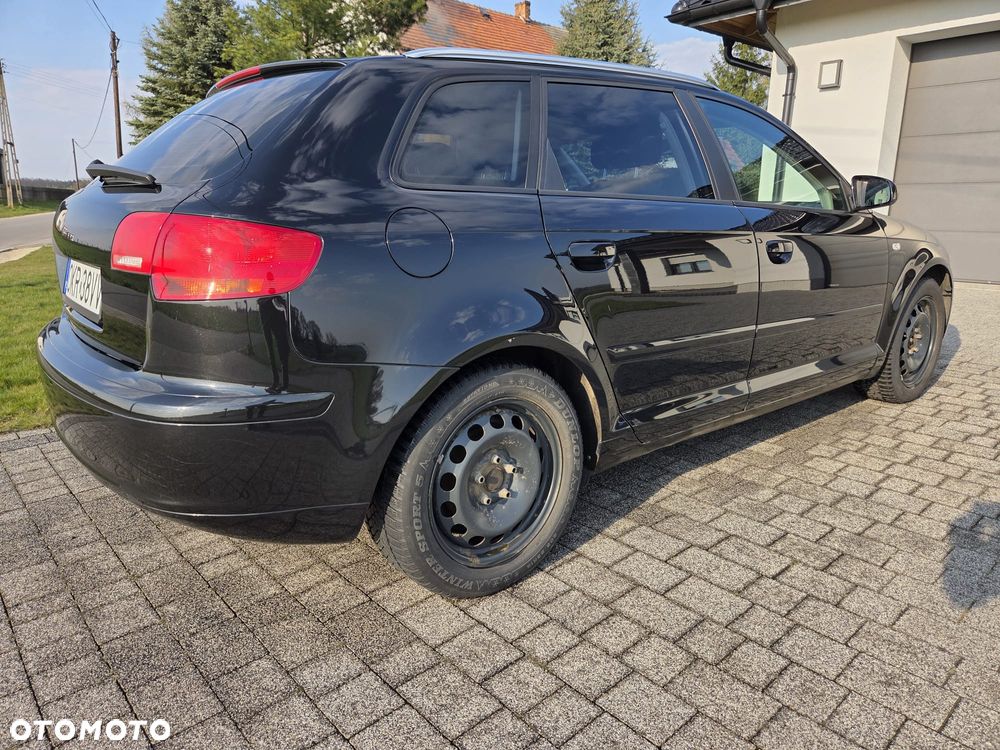 Audi A3 Sportback 1.9 TDI DPF Ambiente - 4