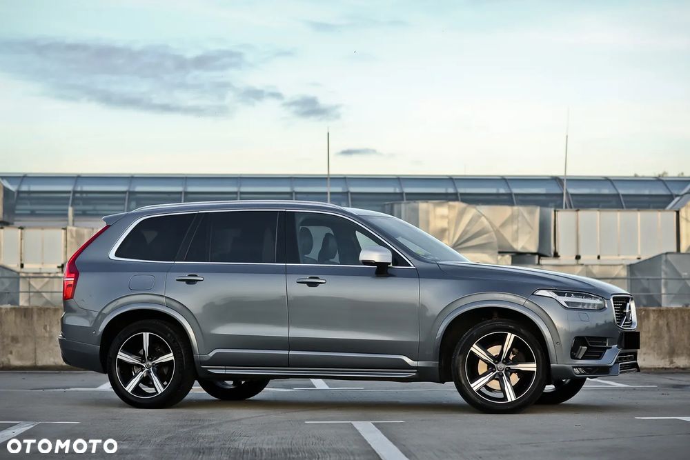 Volvo XC 90 D5 AWD R-Design 7os - 4