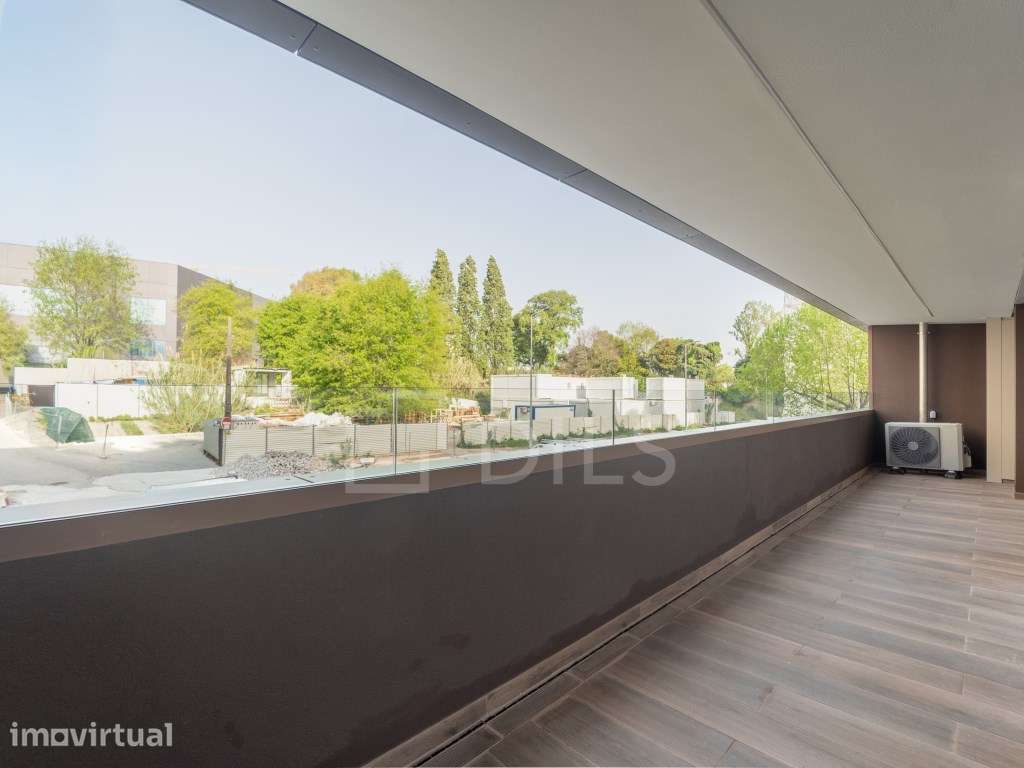 Apartamento T2 com varanda e lugar duplo de garagem, em Vila Nova d... - Grande imagem: 2/39