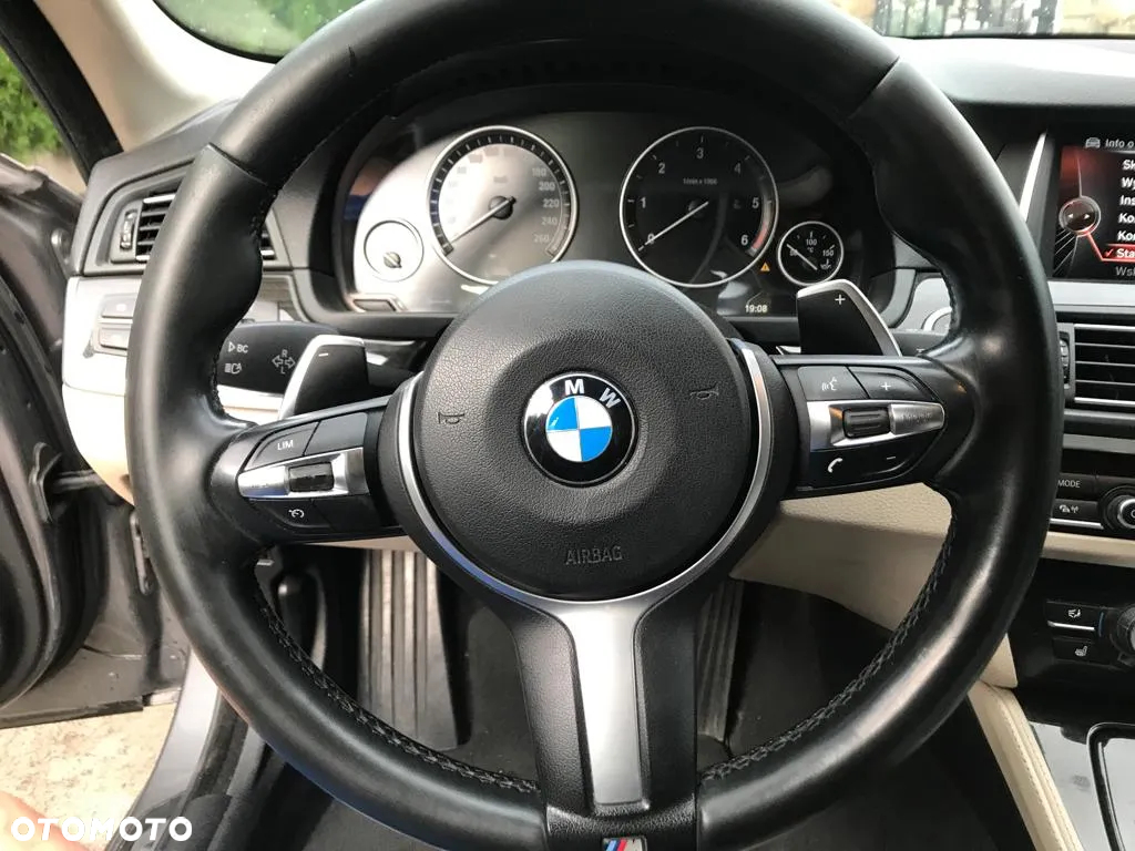 BMW Seria 5 525d xDrive Touring Luxury Line - 6