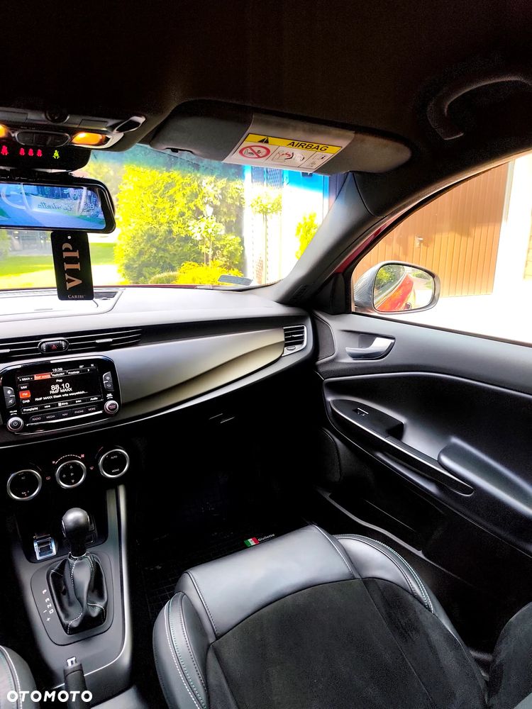 Alfa Romeo Giulietta 1750 TBi QV TCT - 9