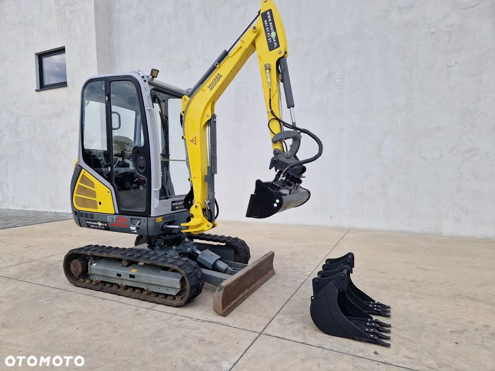 Wacker Neuson ET 24 jak Cat, Kubota, JCB R407 - 2