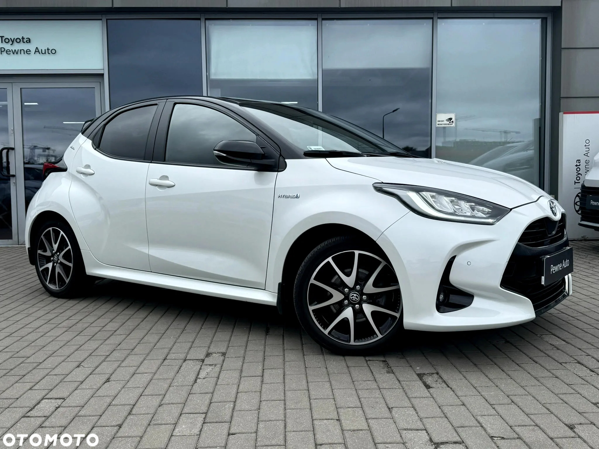 Toyota Yaris Hybrid 1.5 Selection Style - 6